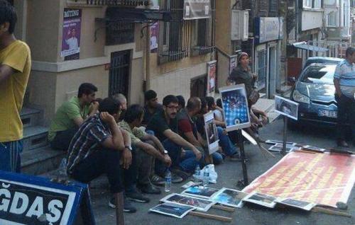 Halk Cephesi'nden BDP binasında oturma eylemi!